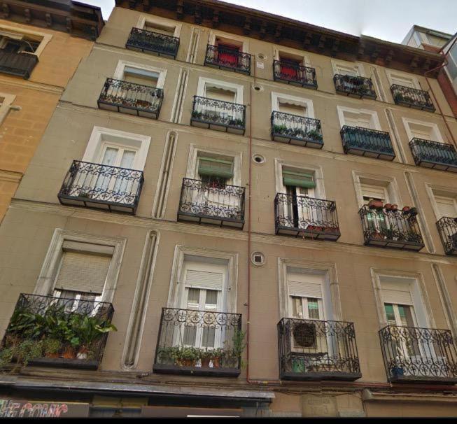 Piso Con Aire Acondicionado En El Centro De Madrid Exterior photo